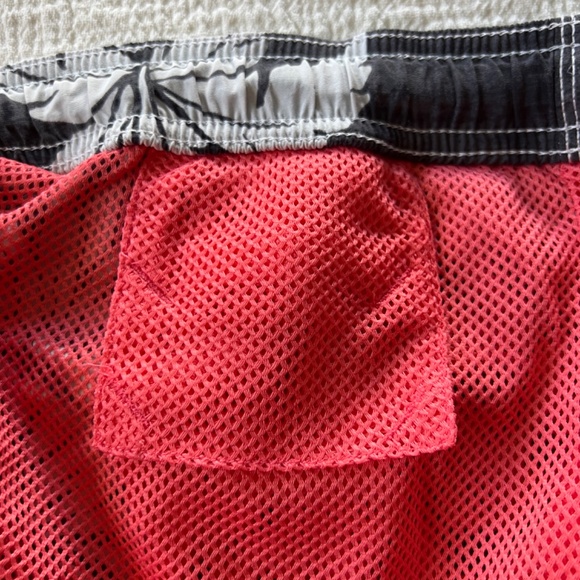 Tommy Bahama Relax swim shorts bathing suit trunks lined floral tropical Size XL - Picture 13 of 14